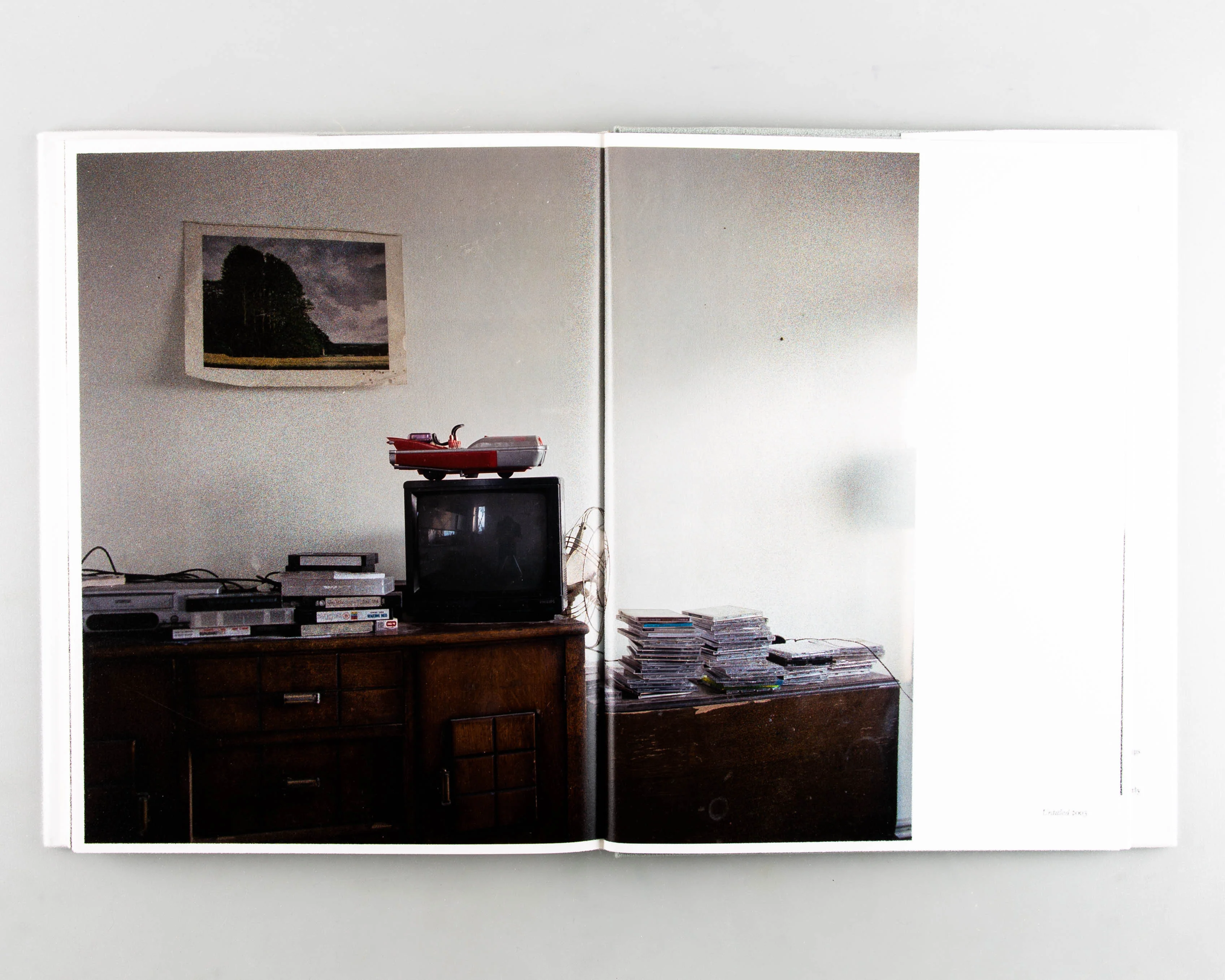 Gareth McConnell – A Photoworks Monograph - Image 8