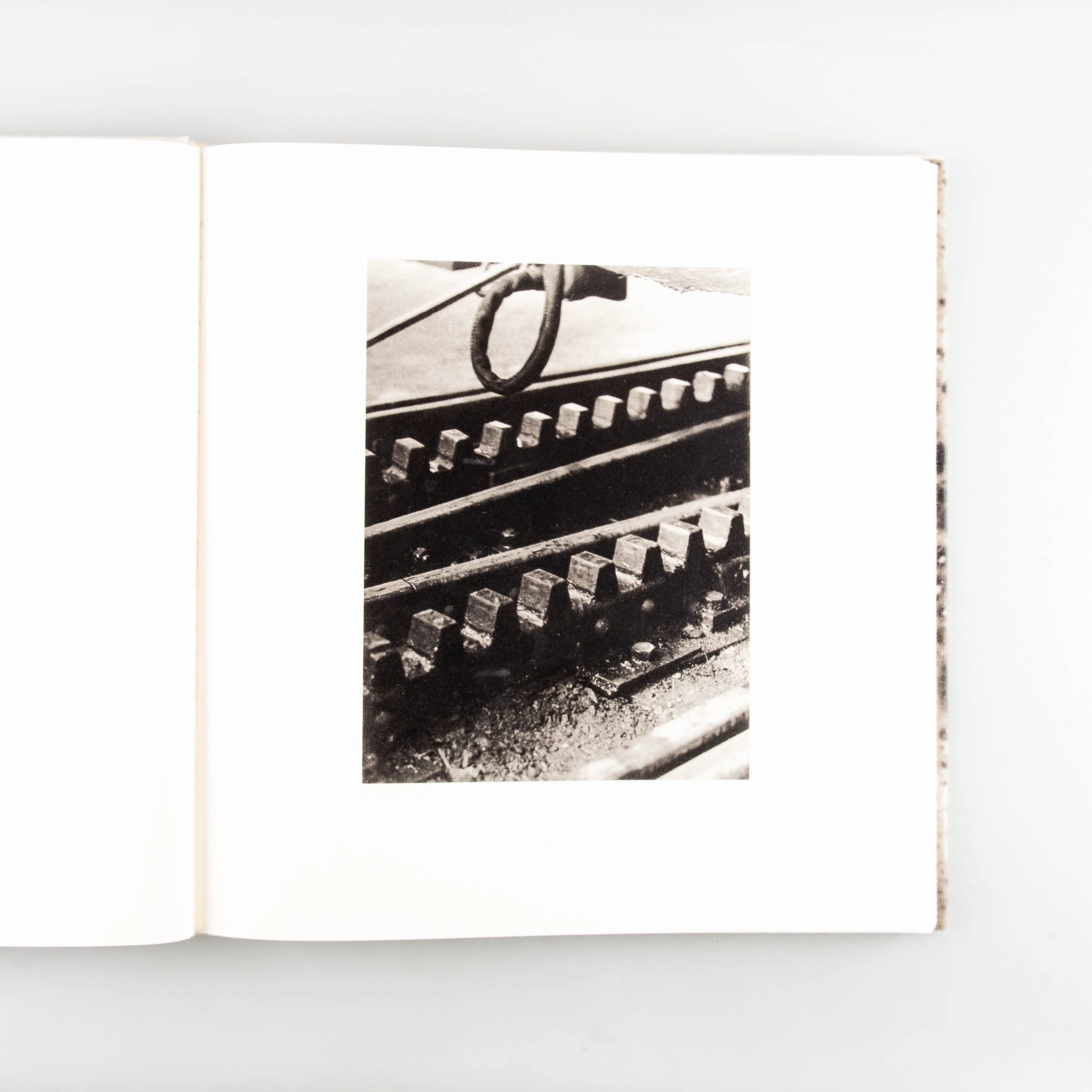 IWAO YAMAWAKI - Image 11