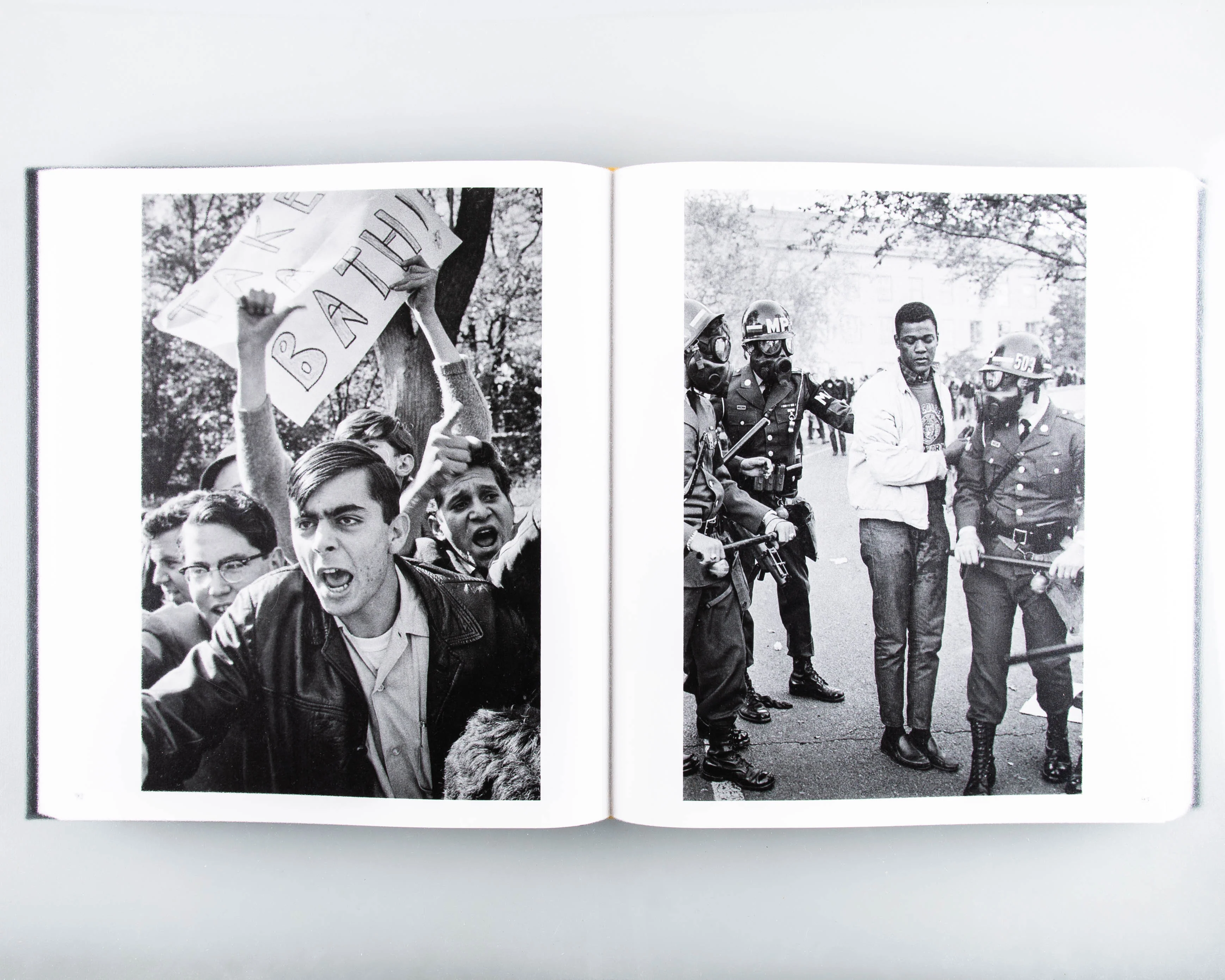 Larry Fink: Hands On / A Passionate Life of Looking - Image 9