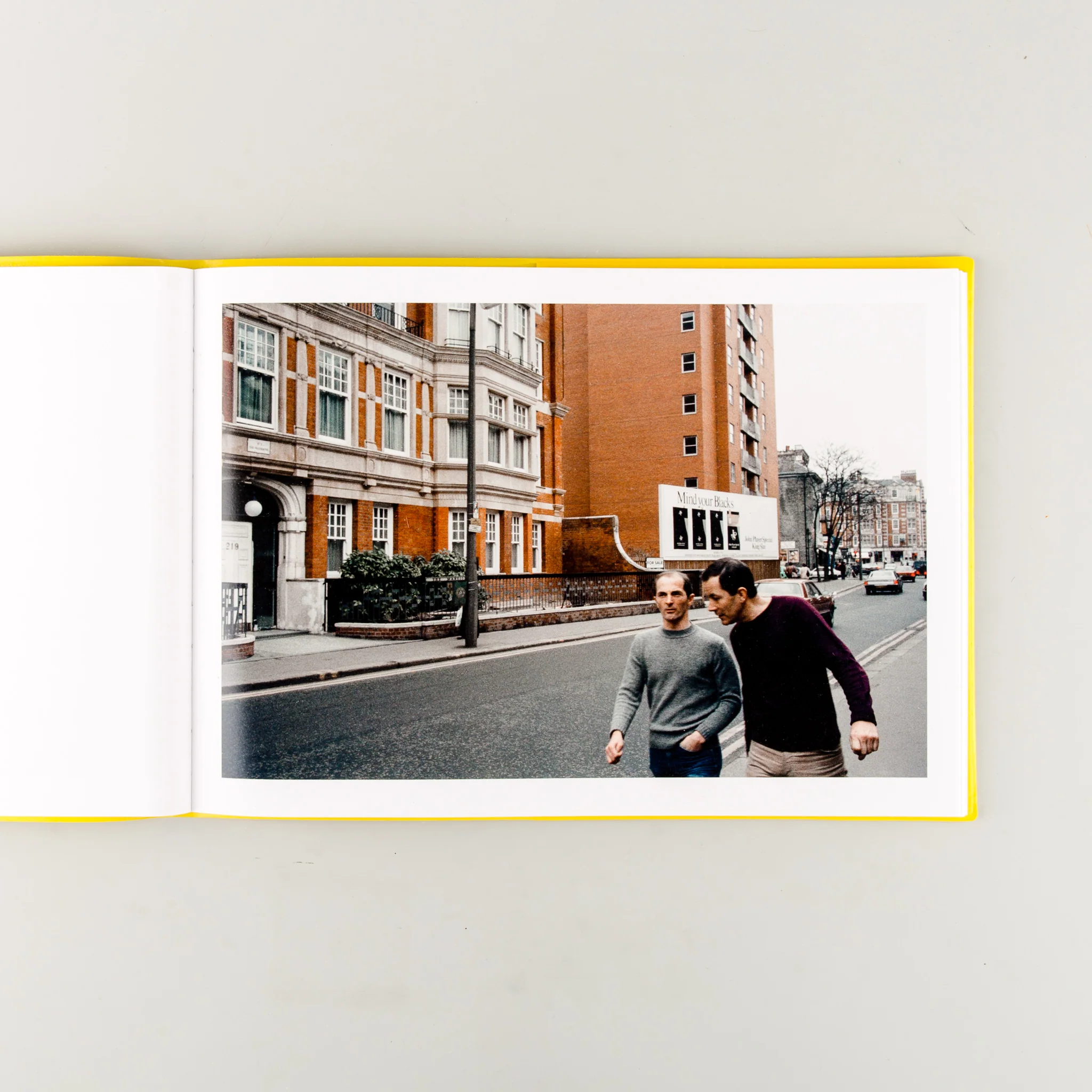 London 82 (Signed) - Image 4