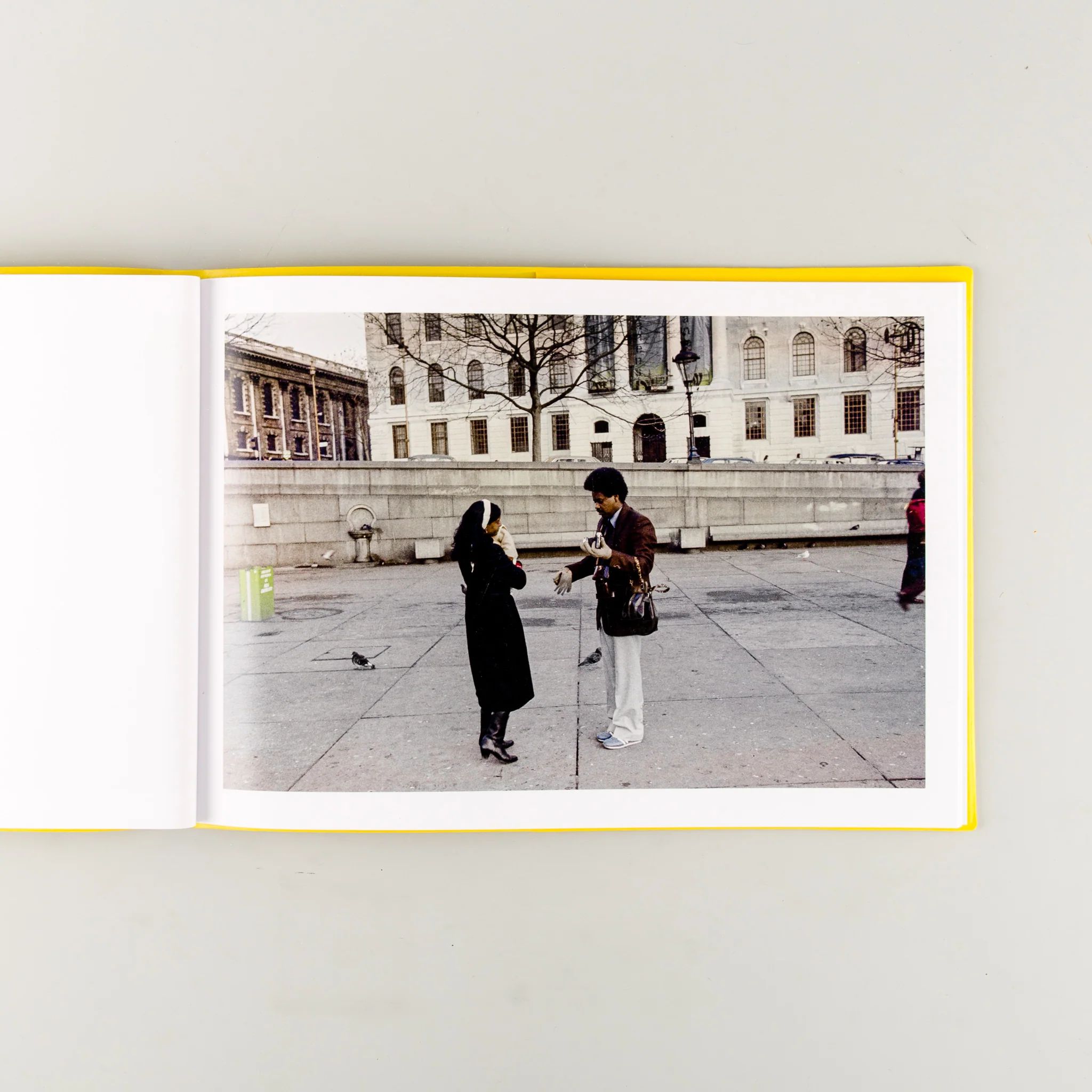 London 82 (Signed) - Image 6