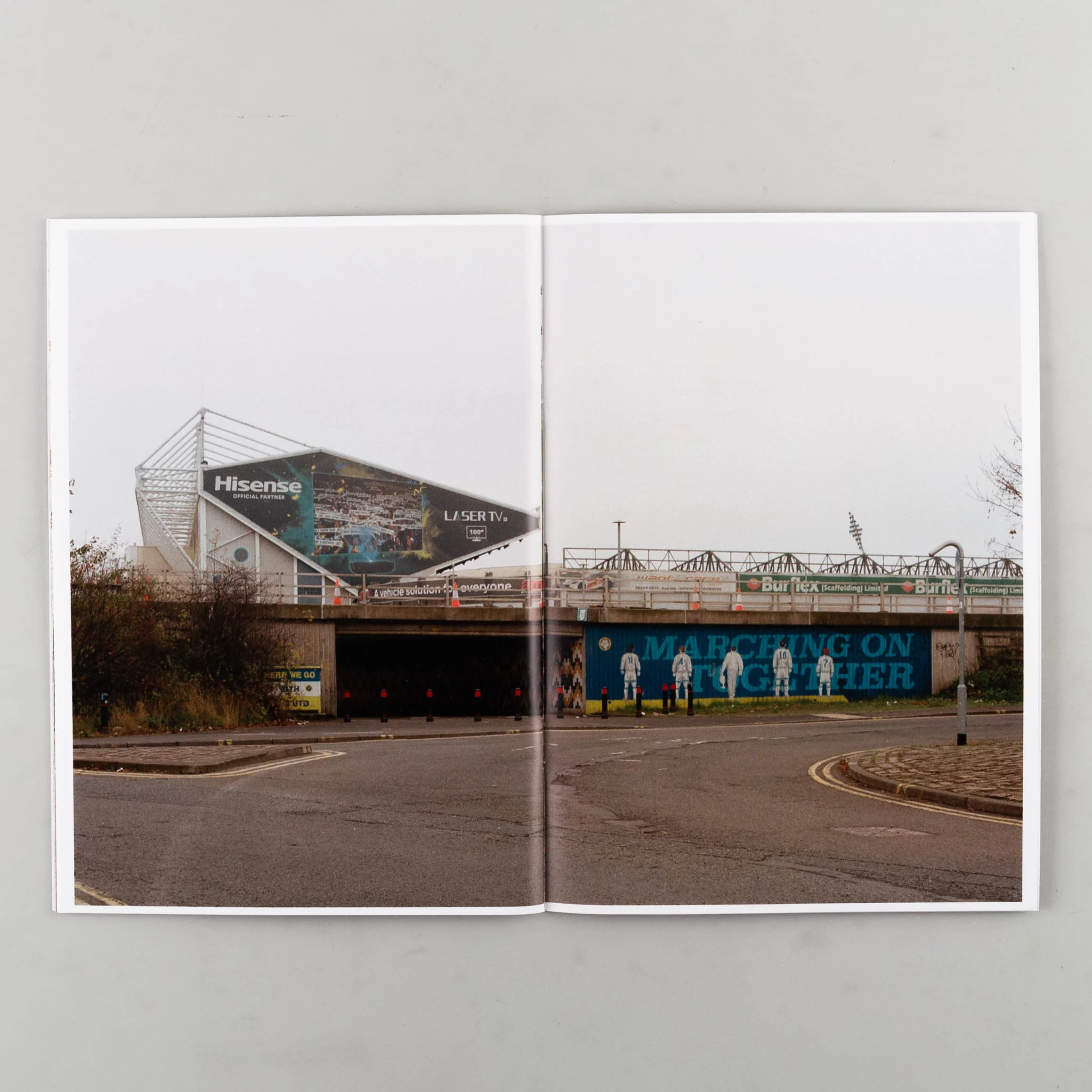 LUFC All Together - Image 2