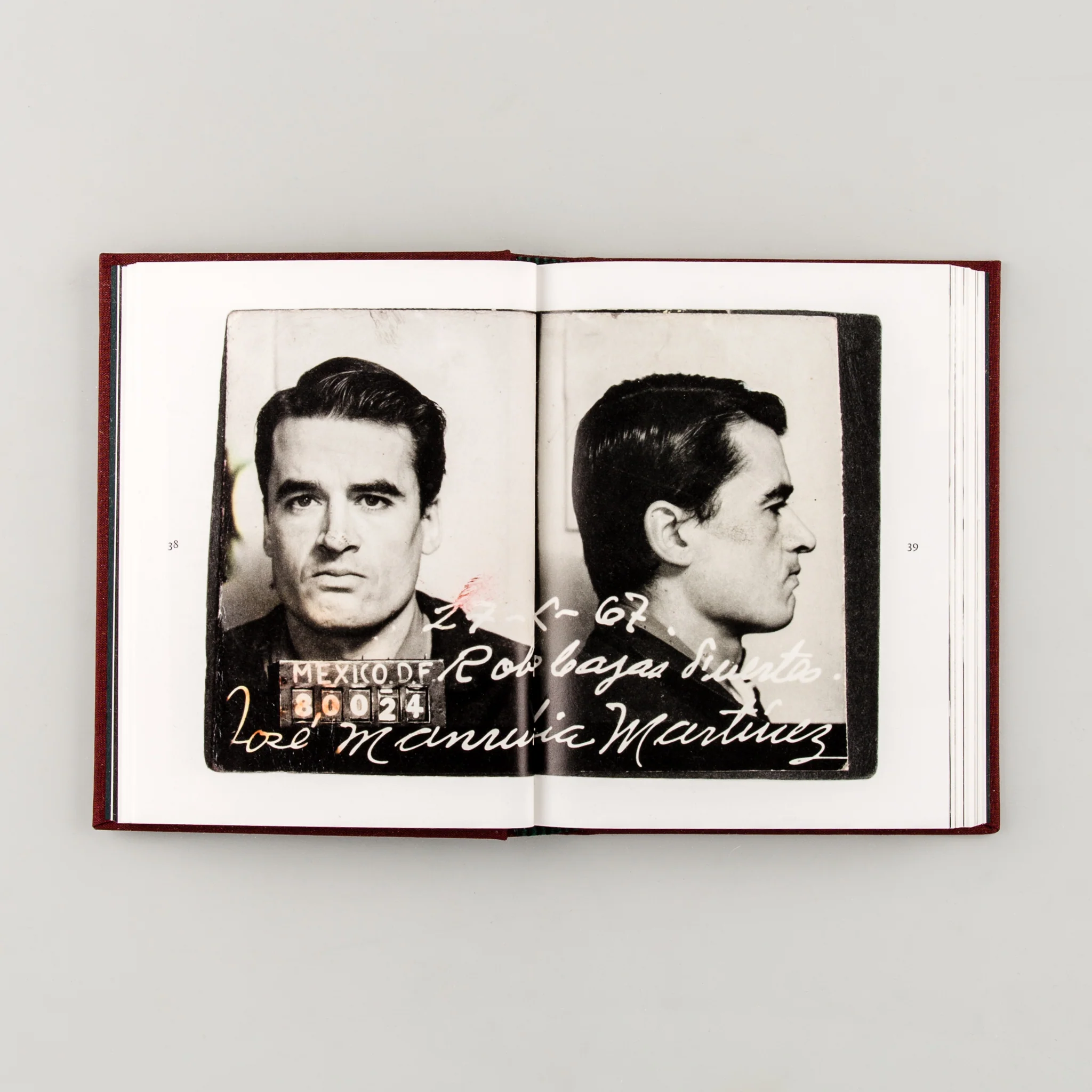 Mexican Crime Photographs from the archive of Stefan Ruiz - Image 3