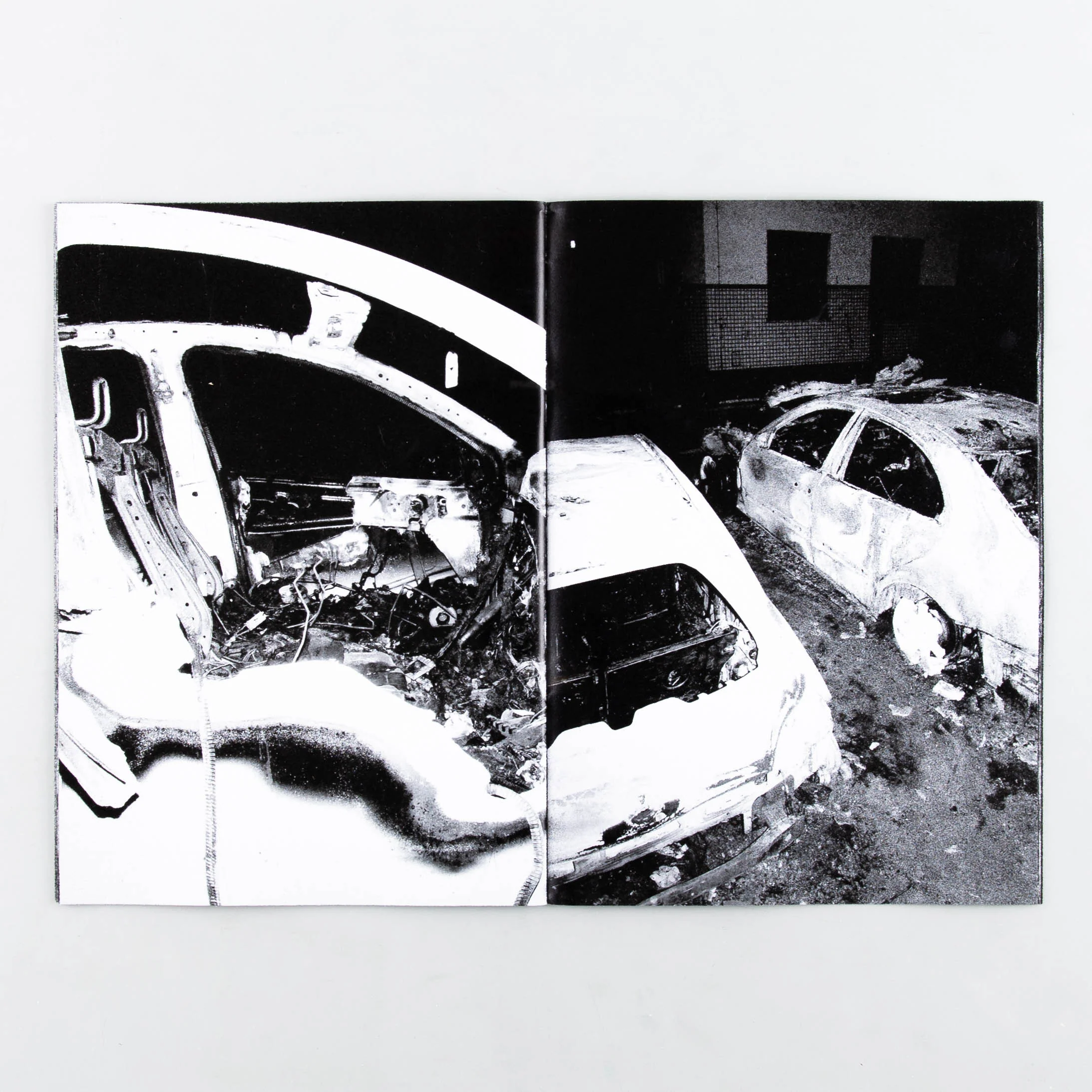 Pathology of Ruin: A Clinical Exploration of Berlin's Burned Automobiles - Image 2