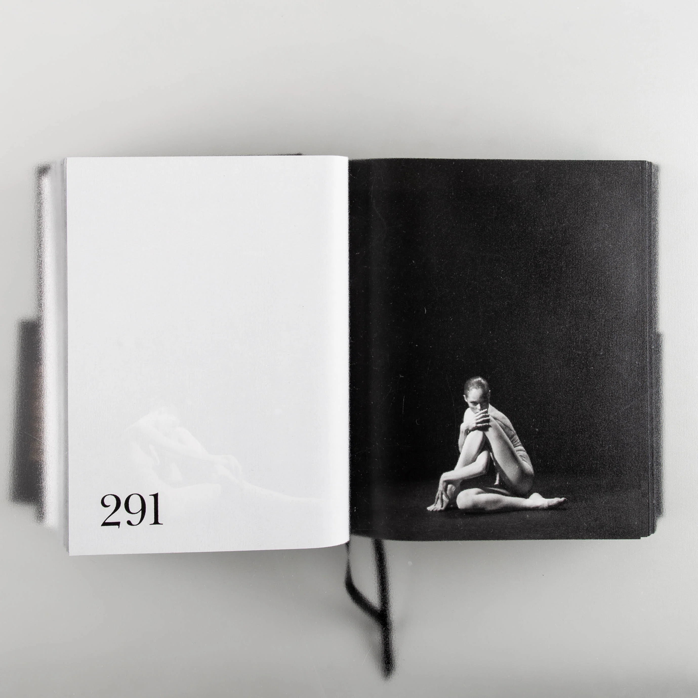 Study of Pose: 1,000 Poses by Coco Rocha - Image 5