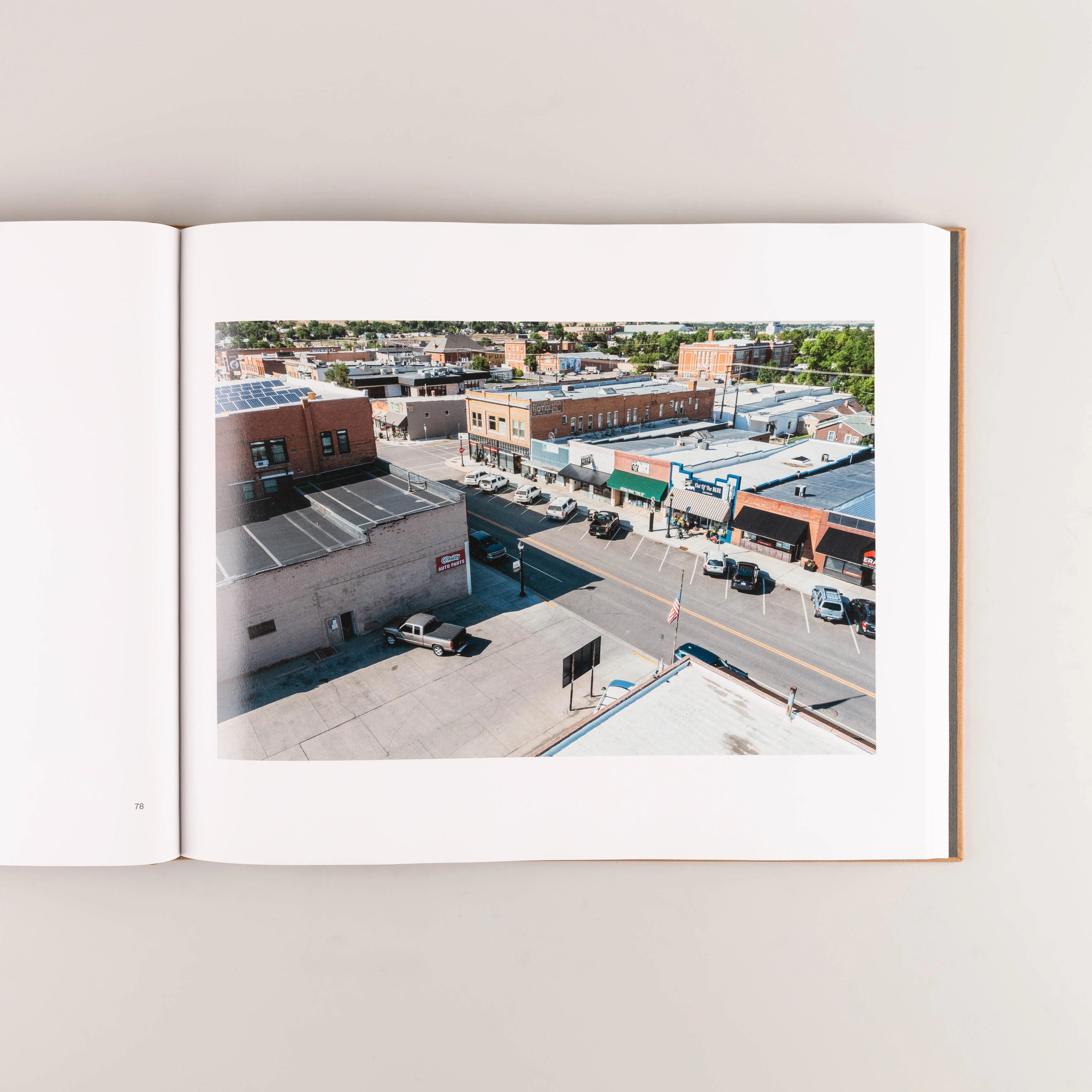 Topographies: Aerial Surveys of the American Landscape - Image 6