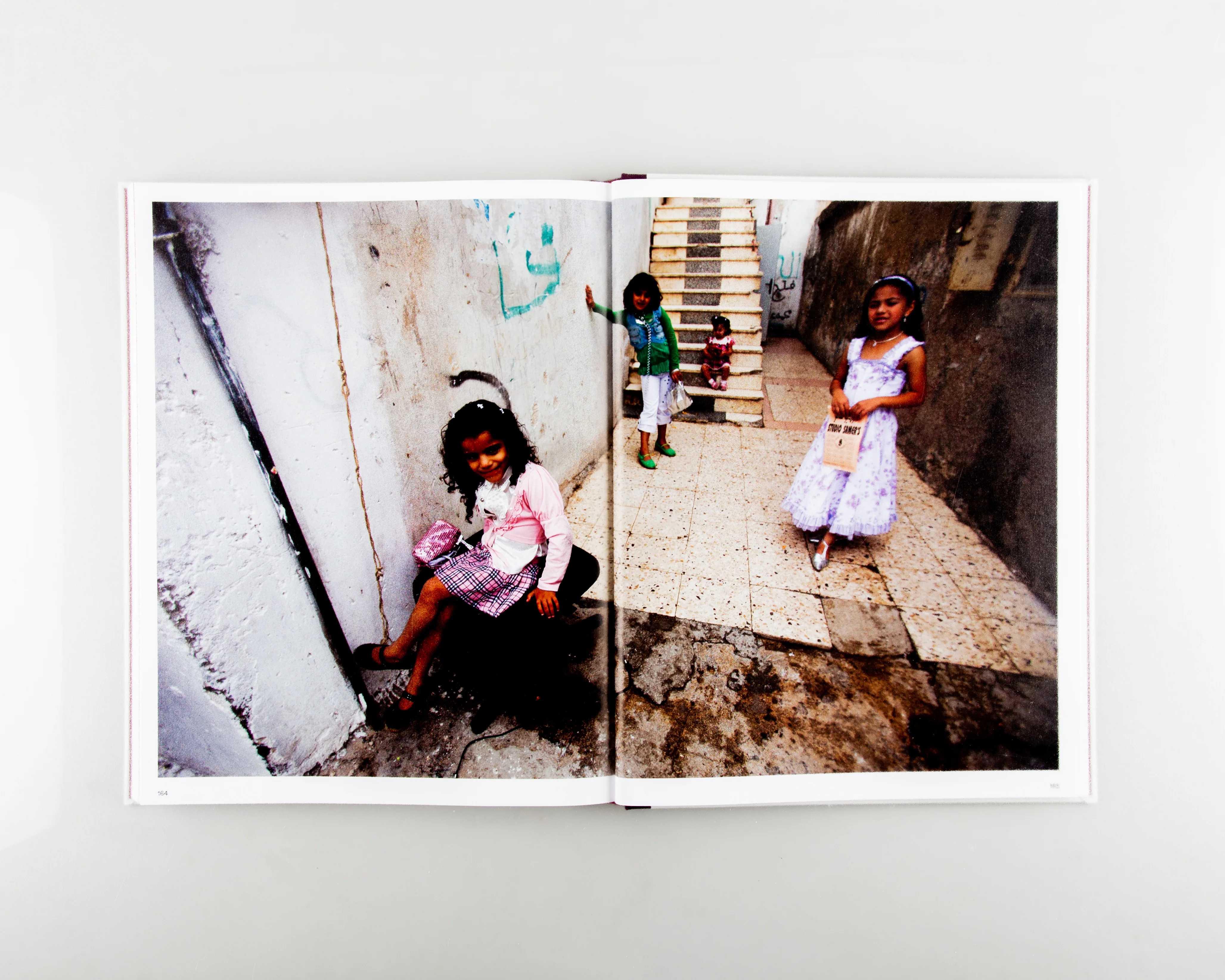 Women النساء - Image 12