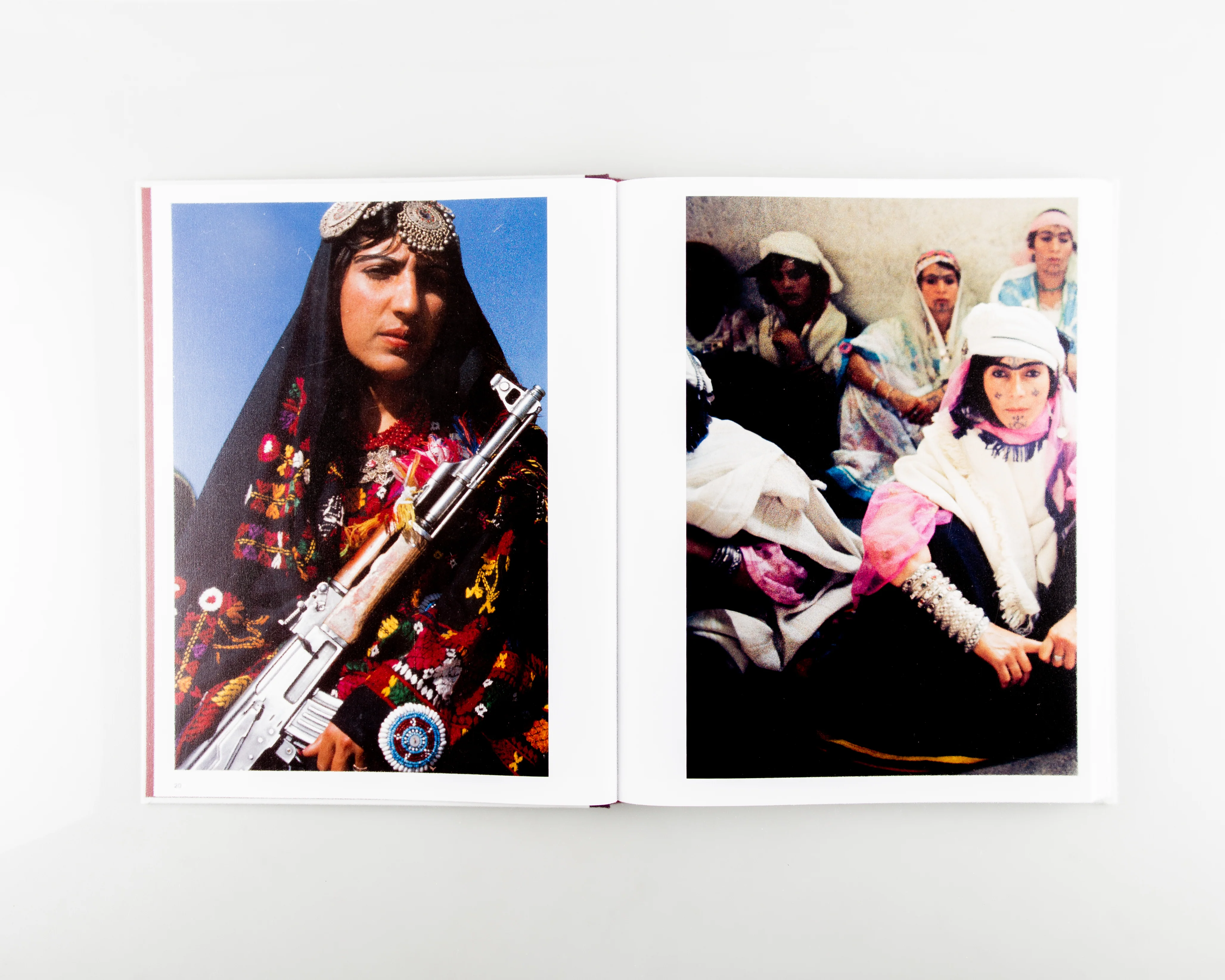 Women النساء - Image 2